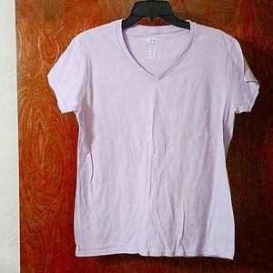 Gildan soft lavender tee, L slightly fitted, like new.